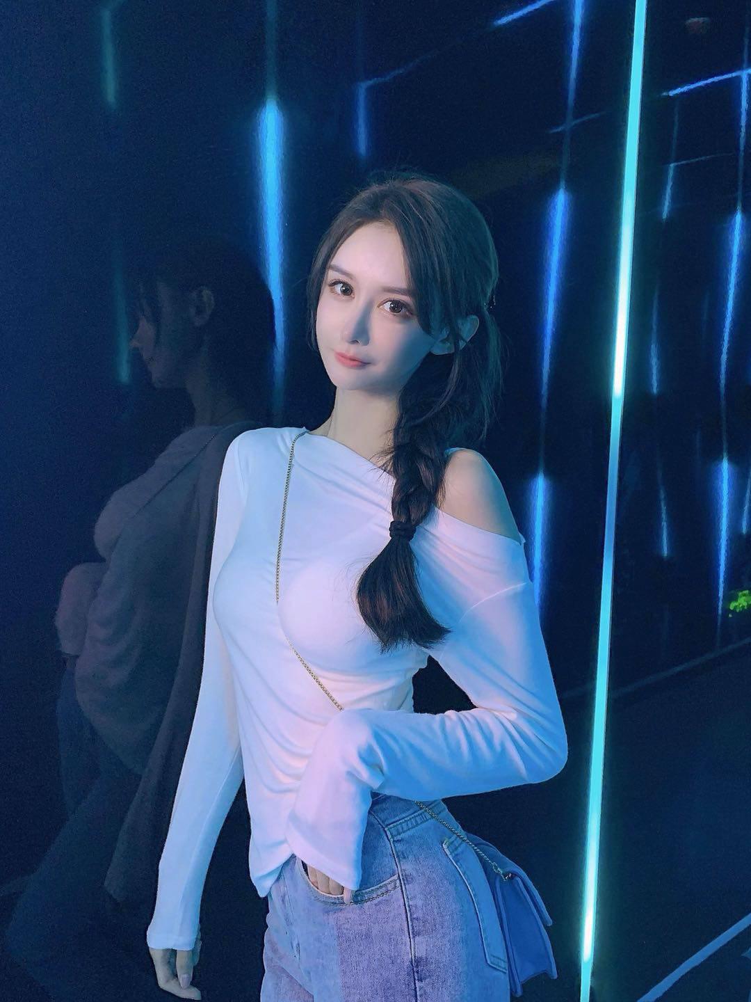 妹妹待客如初恋